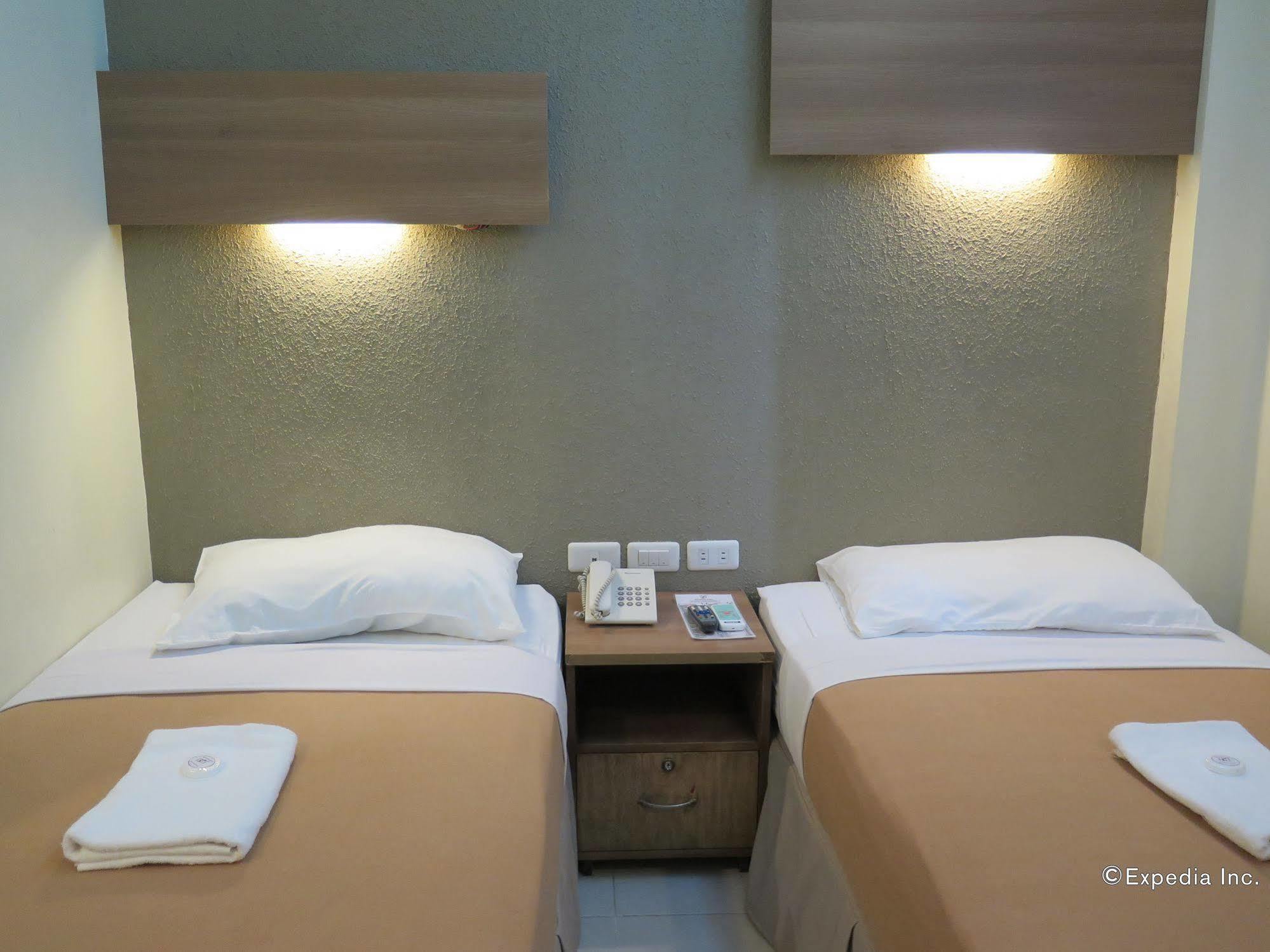 The Center Suites Cebu Exterior foto