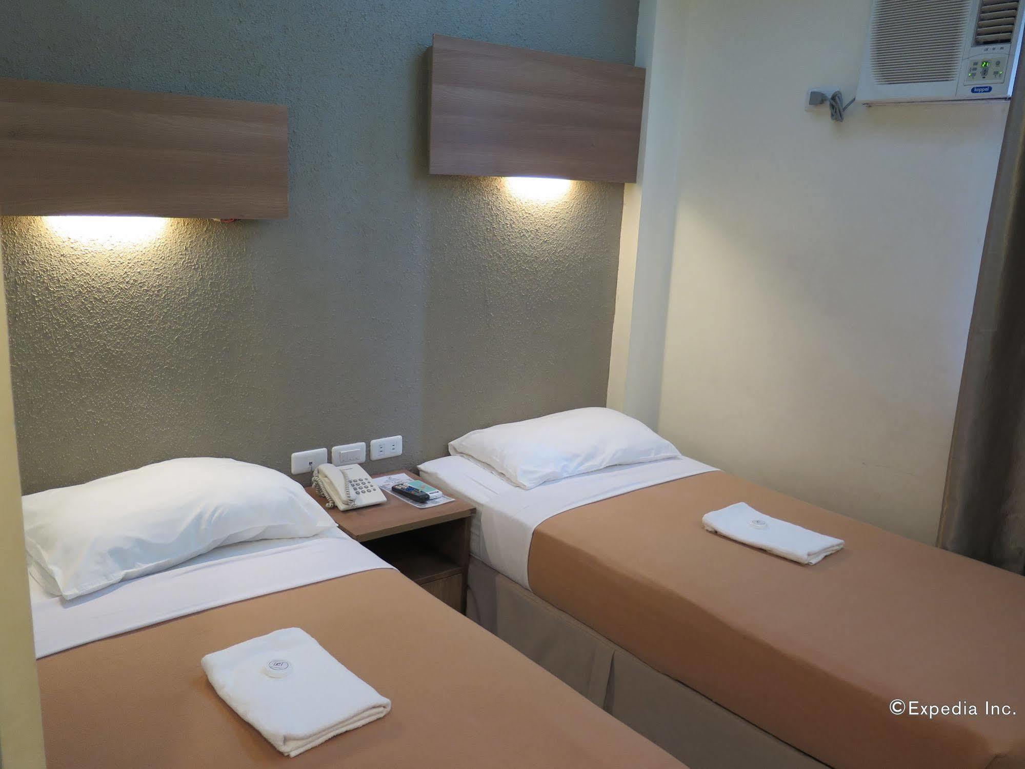The Center Suites Cebu Exterior foto